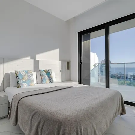 Sunset Drive 128 Luxury Retreat By Car Apartment
